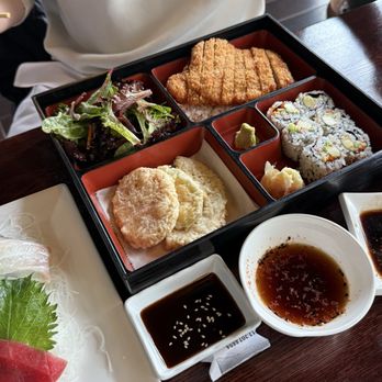 Tanoshii West Loop - Lunch special - Pork katsu bento box - Japanese Near Me - Chicago, Illinois Tanoshii West Loop - Lunch special - Pork katsu bento box - Japanese Near Me - Chicago, Illinois