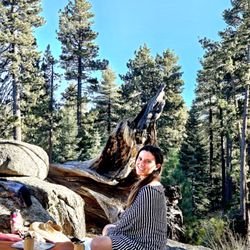 Mountain Yoga Center - Liz and outdoor yoga class..getting 1 with nature! So healing