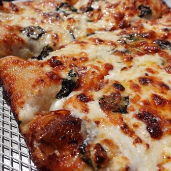 Square Peg Pizzeria Vernon - Detroit Pizza - Pizza Near Me - Vernon, Connecticut Square Peg Pizzeria Vernon - Detroit Pizza - Pizza Near Me - Vernon, Connecticut