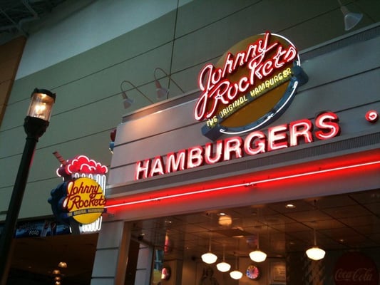 Johnny's - M l.jpg