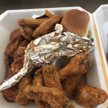 Bethune Grill - 20 piece wings = 1/2 Honey + 1/2 Buffalo - American Near Me - Daytona Beach, Florida Bethune Grill - 20 piece wings = 1/2 Honey + 1/2 Buffalo - American Near Me - Daytona Beach, Florida