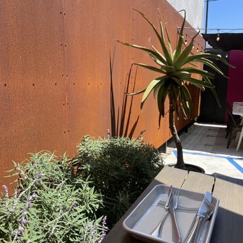 Open Face Food Shop - Pleasant outdoor seating. - Sandwiches Near Me - Los Angeles, California