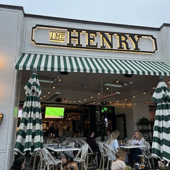 The Henry - Bar area - Coffee & Tea Near Me - Coronado, California