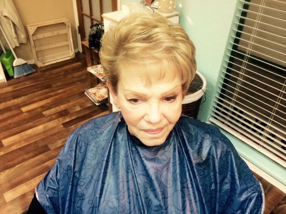 HAVASU HAIR & NAIL COTTAGE Updated October 2024 1930 Mesquite Ave