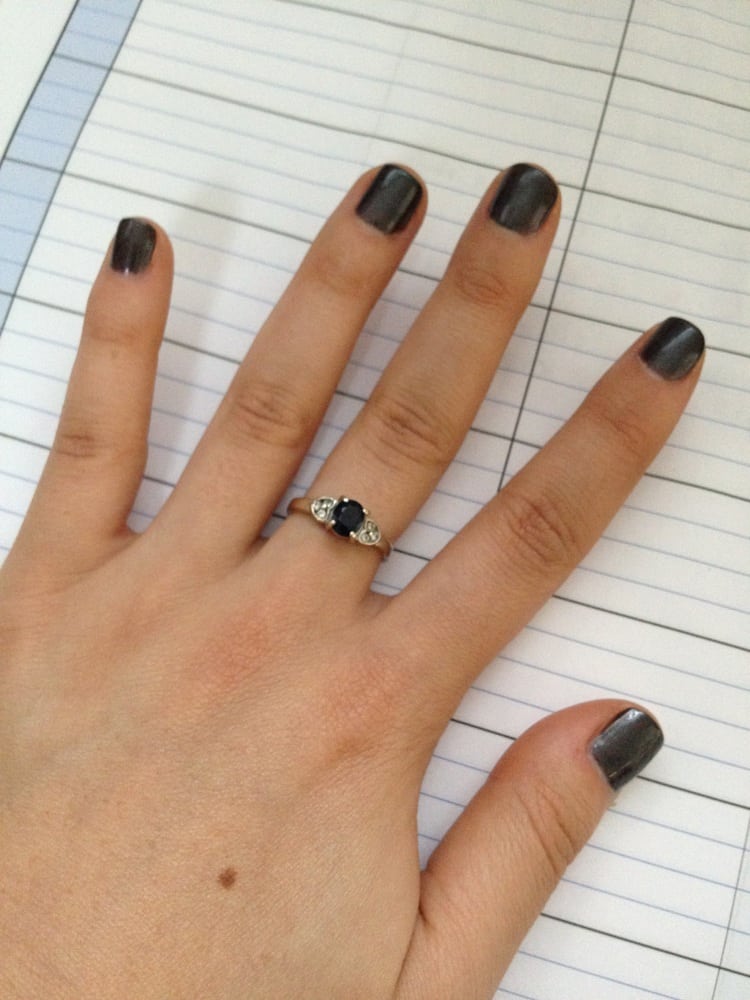 MINA’S NAILS Updated August 2024 75 Golders Green Road, London