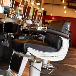 Floyd's 99 Barbershop