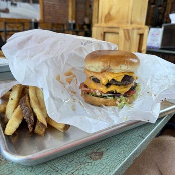 Hansie Flip Burgers - Cheeseburger and Fries - Burgers Near Me - Williamstown, Kentucky Hansie Flip Burgers - Cheeseburger and Fries - Burgers Near Me - Williamstown, Kentucky