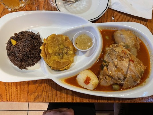 CasaBlanca Cuban Grill by null