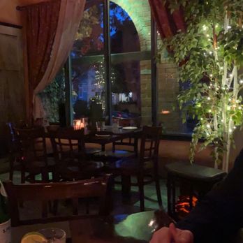 Il Covo Trattoria - Beautiful restaurant - Italian Near Me - Victoria, British Columbia Il Covo Trattoria - Beautiful restaurant - Italian Near Me - Victoria, British Columbia