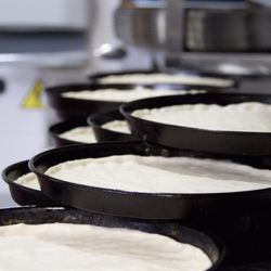 Blac Enjoy - Pizzas Caseras y hechas a cada turno..