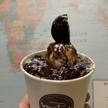 Snowtime - Double chocolate Oreo - Coffee & Tea Near Me - Chandler, Arizona Snowtime - Double chocolate Oreo - Coffee & Tea Near Me - Chandler, Arizona