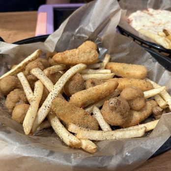 Submarine House - Food - Sports Bars Near Me - Kettering, Ohio