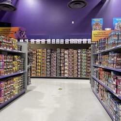Phantom Fireworks of Londonderry - Nice and wide aisles