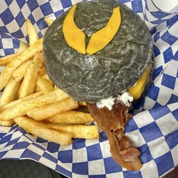 Hollyfood