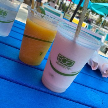Seaside Cafe - Cheers! Frozen Key Lime Put and Mango Margarita - Pizza Near Me - Key West, Florida Seaside Cafe - Cheers! Frozen Key Lime Put and Mango Margarita - Pizza Near Me - Key West, Florida