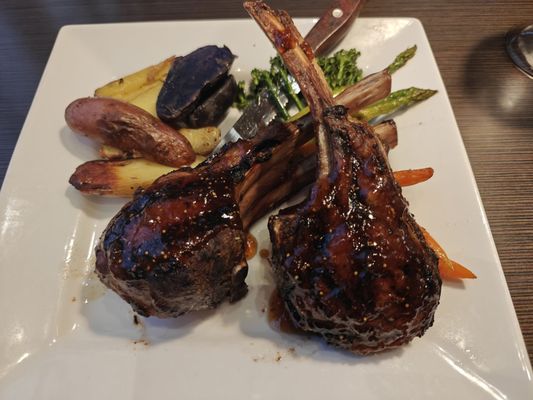 Beau's on the River by null