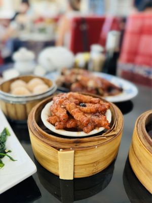 Sang's Chinese Food and Dim Sum by null
