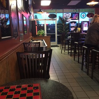 Brewski's - Shuffle board - Pubs Near Me - Stayton, Oregon