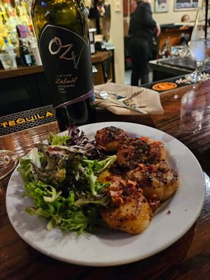 Tommy's Restaurant by null