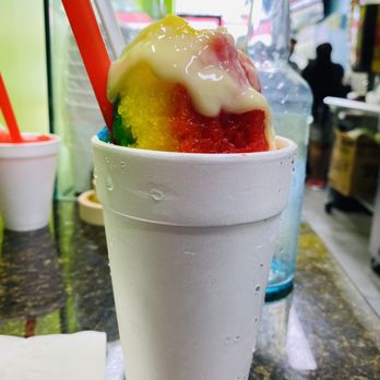 Sweet Beez - SweetBeez shaved ice. Rainbow with yummy sauce. - Shaved Ice Near Me - Spring tx, Texas