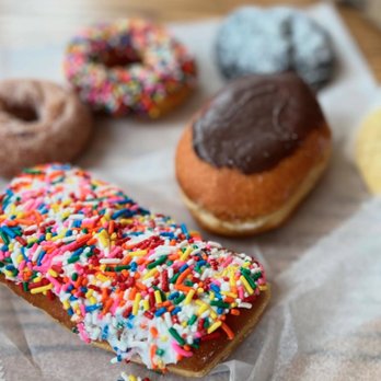 Lindstrom Bakery - Bakeries Near Me - Lindstrom, Minnesota
