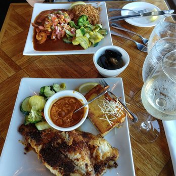 Quinn's Lighthouse - Blackened catfish (5*s I highly recommend this) and Boogaloo Prawns (3***s could be spicier). - Seafood Near Me - Oakland, California