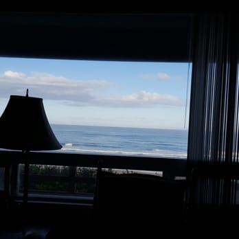 Moolack Shores Inn - View from bed - Hotels Near Me - Newport, Oregon Moolack Shores Inn - View from bed - Hotels Near Me - Newport, Oregon