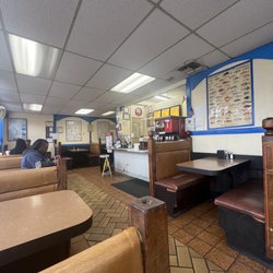 Ocean Fish & Chips - Inside