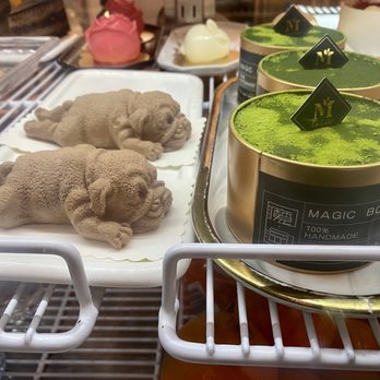 La Luna Tea and Dessert Bar - Puppy Mousse - Desserts Near Me - Las Vegas, Nevada