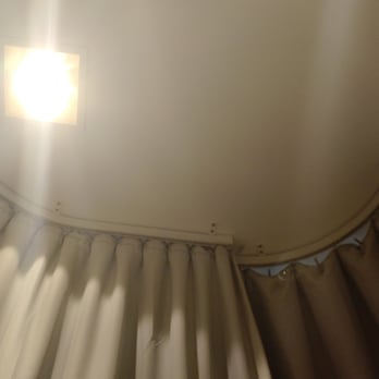 H&M Flagship Store - Overlapping curtains in the fitting room so nobody can see you. Genius - Department Stores Near Me - Dublin, D H&M Flagship Store - Overlapping curtains in the fitting room so nobody can see you. Genius - Department Stores Near Me - Dublin, D