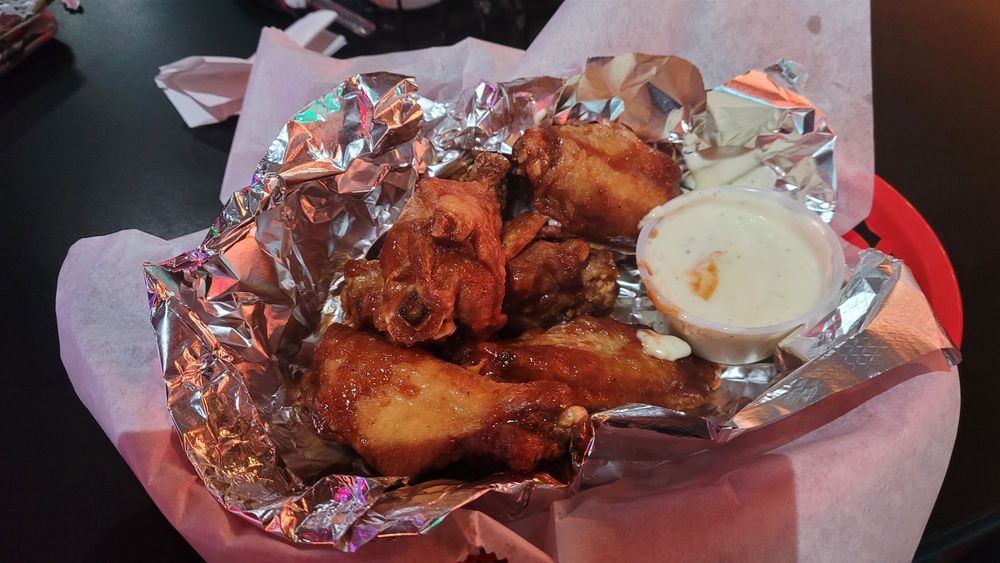 POCKETS POOL AND PUB Updated October 2024 29 Photos & 41 Reviews