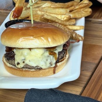 BRU Burger Bar - Yummy Bru Burger and fries - Salad Near Me - Bloomington, Indiana