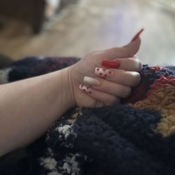 Pinky Nails & Spa By Cindy