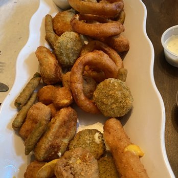 The Hub German Restaurant & Lounge - Sampler Platter - all their fried offerings - German Near Me - St. Robert, Missouri