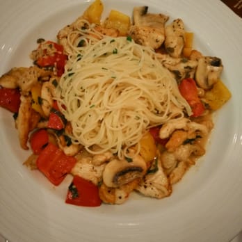 Mi Piace - Angel hair pasta n chicken with mushroom & bellpeppers - Italian Near Me - Pasadena, California Mi Piace - Angel hair pasta n chicken with mushroom & bellpeppers - Italian Near Me - Pasadena, California
