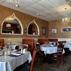 Amar India Restaurant - Interior