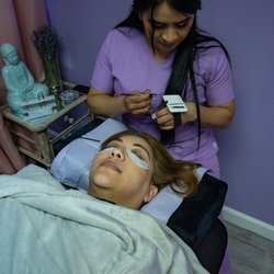 Divine Bliss Studio - Eyelash extensions