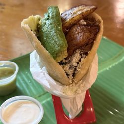 La Arepa - Arepa Pabellon