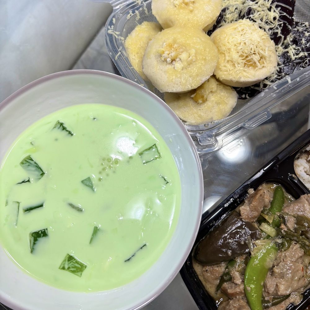 Adobo Shack - Buko pandan, puto cheese - Hawaiian Near Me - Vancouver, Washington