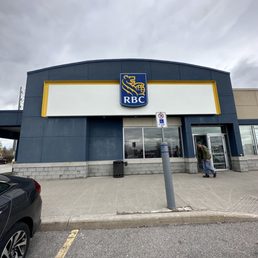 Exterior photo of RBC Royal Bank - Innisfil, Ontario Exterior photo of RBC Royal Bank - Innisfil, Ontario