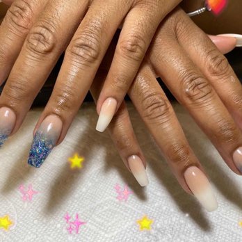 Magic Nails Spa - Nude ombré - Nail Salons Near Me - Chicago, Illinois