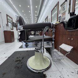 B's Barber Shop