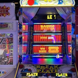 Atlantis Fun Center - Favorite new game, Break the Plate