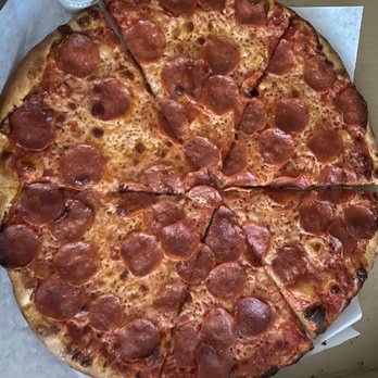 Prison Street Pizza - Pepperoni - Pizza Near Me - Lahaina, Hawaii