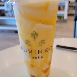 Peach mango smoothie