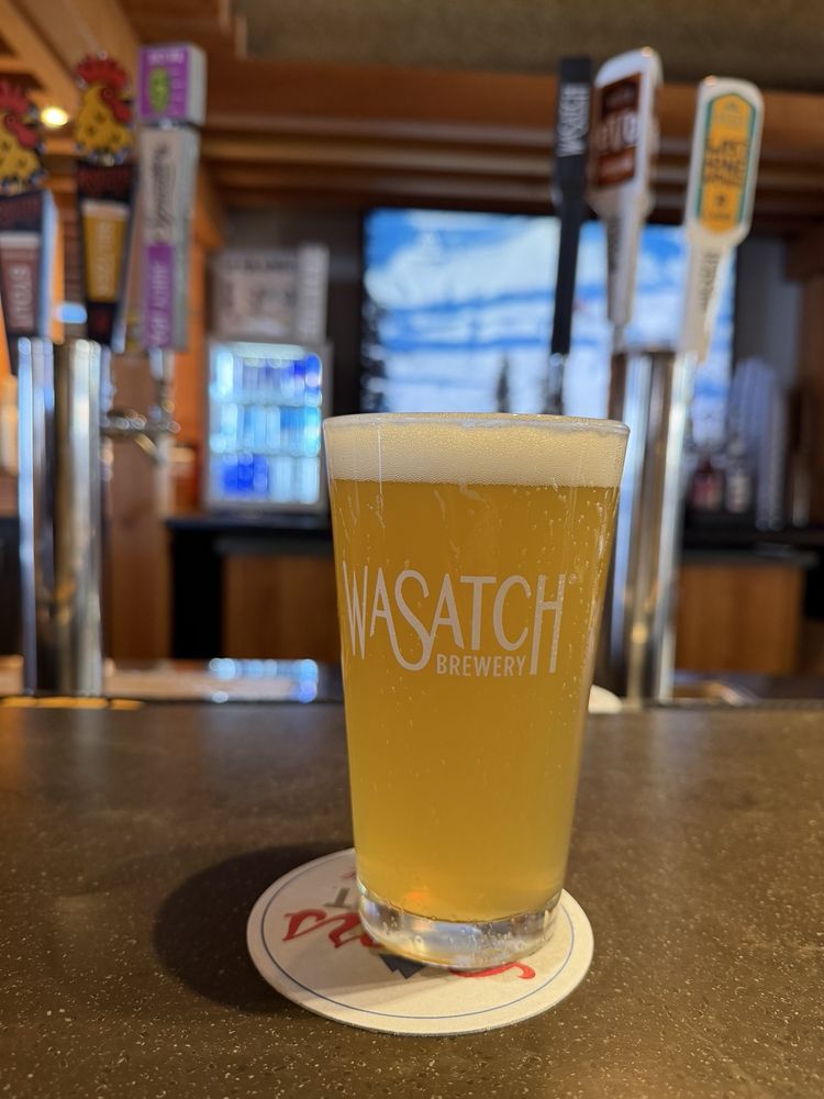 Last Chair Saloon Logo