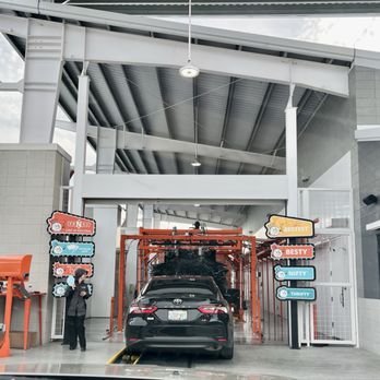 Bubble Down Car Wash - Car Wash Near Me - Riverview, Florida