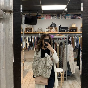 Dechoes - Used, Vintage & Consignment Near Me - Orlando, Florida