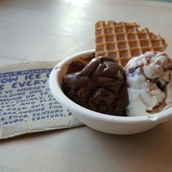 Jeni's Splendid Ice Creams - Wish my photo were as good as this ice cream!