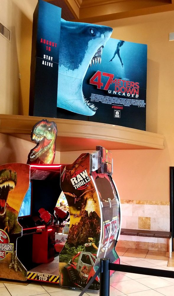 LAKE ELSINORE DIAMOND 8 CINEMAS 30 Photos & 85 Reviews 32260